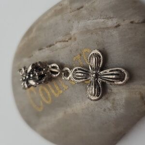 Silver edwardian cross charm pendant‎